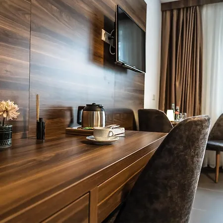 Sunset Hotel 3*